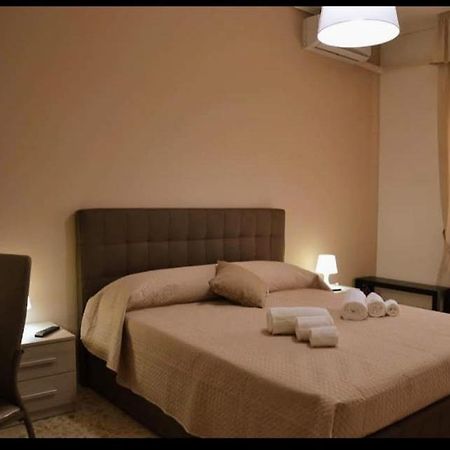 Mary'S House Bed & Breakfast เนเปิลส์ ภายนอก รูปภาพ